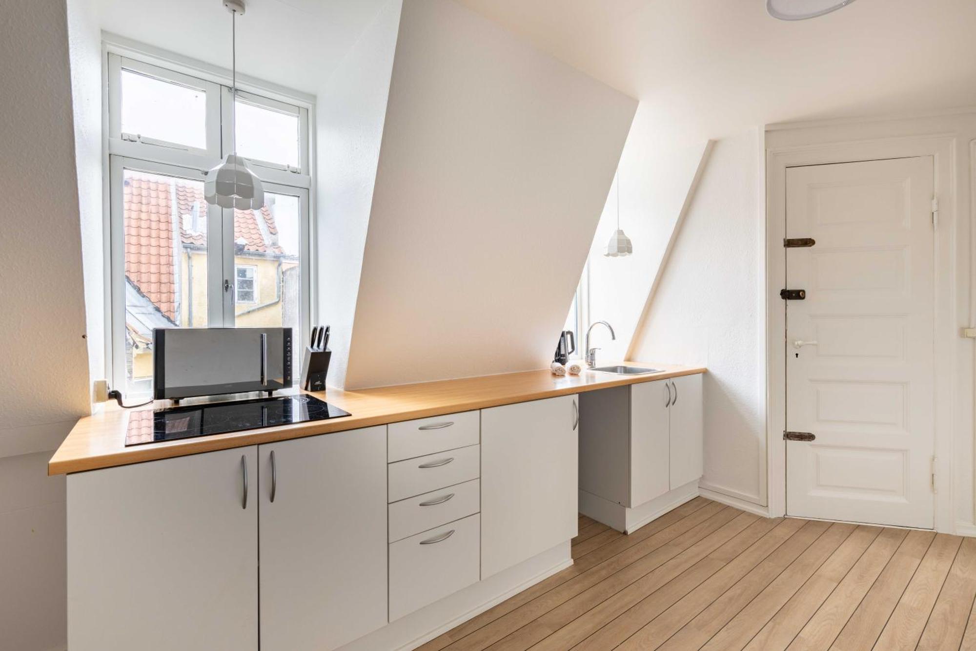 Appartement Rustic & Cozy 2br In Heart Of Cph By Stroget